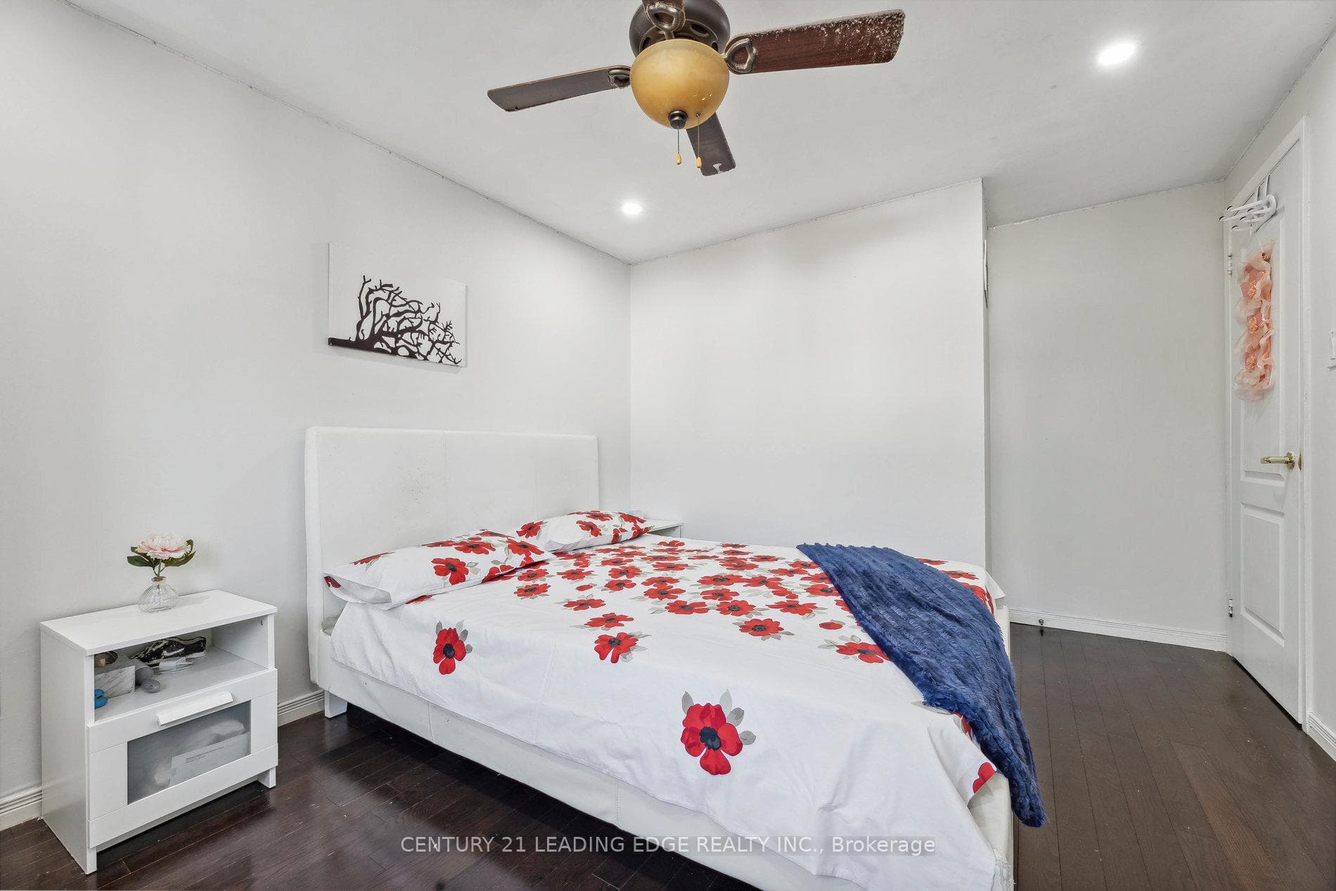 805 Red Maple Court photo 26