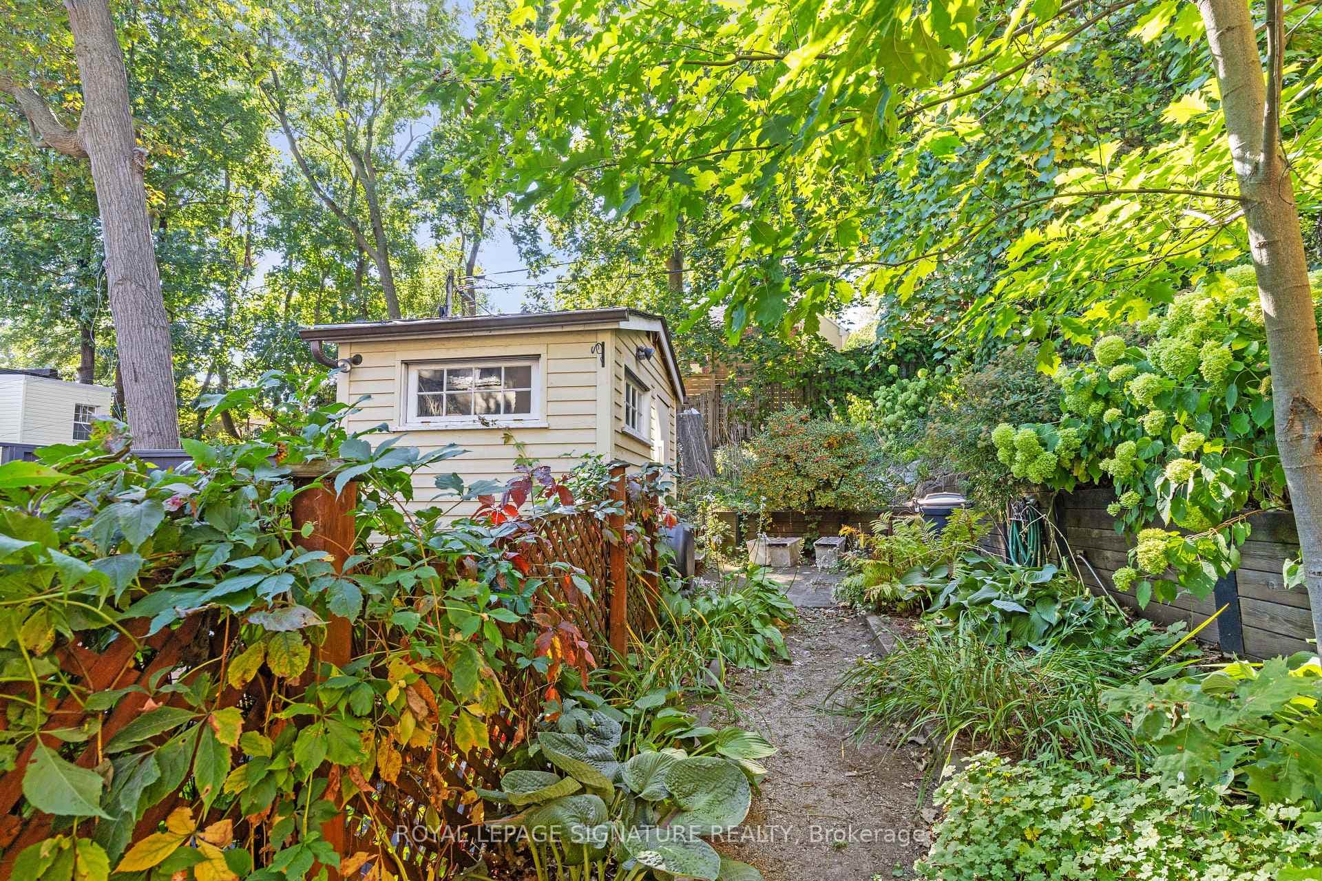 90 Neville Park Boulevard photo 34