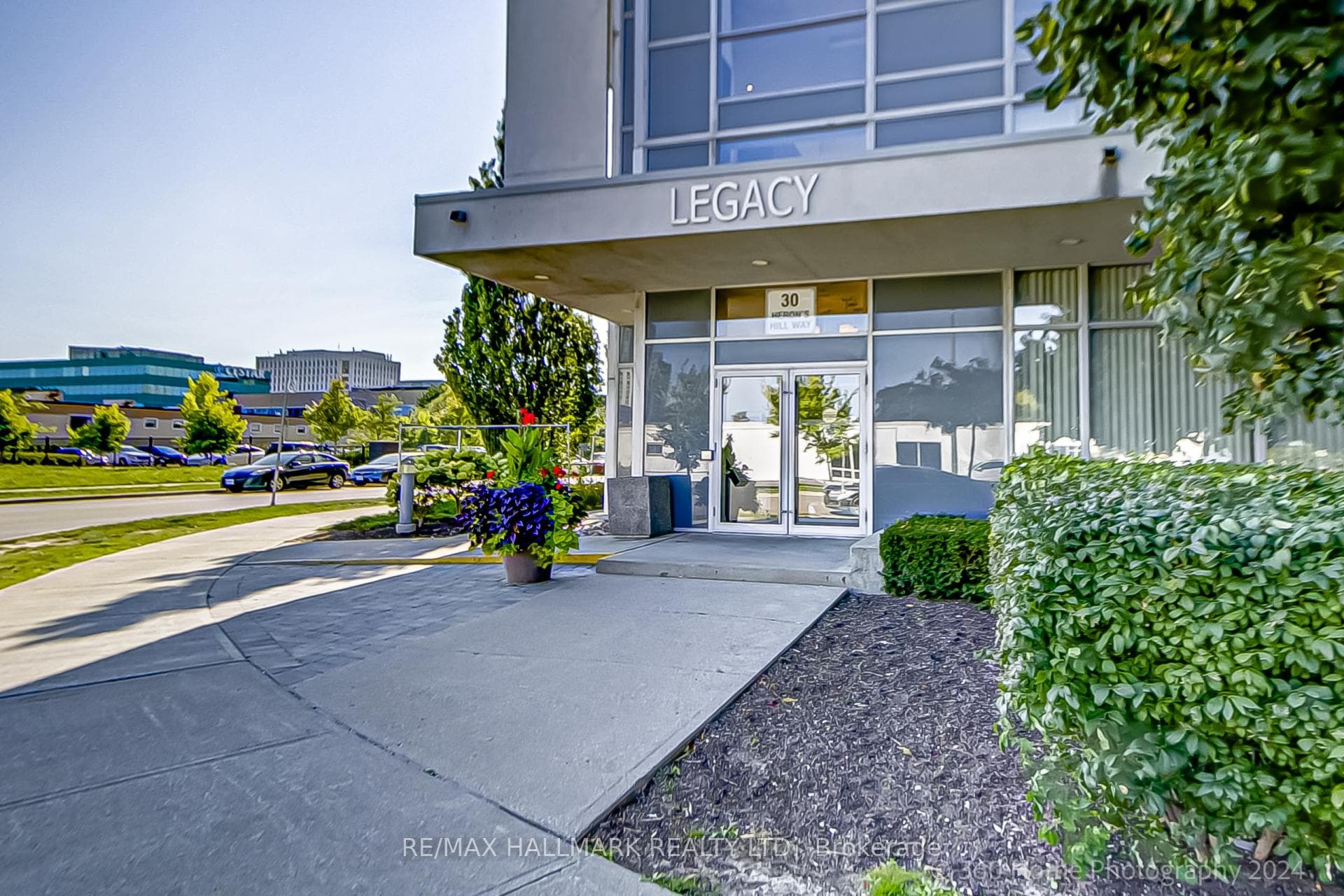 30 Herons Hill Way Unit PH02 photo 2