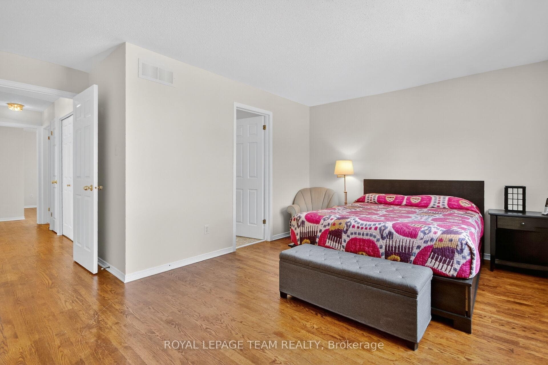 84 Newborough Crescent photo 19