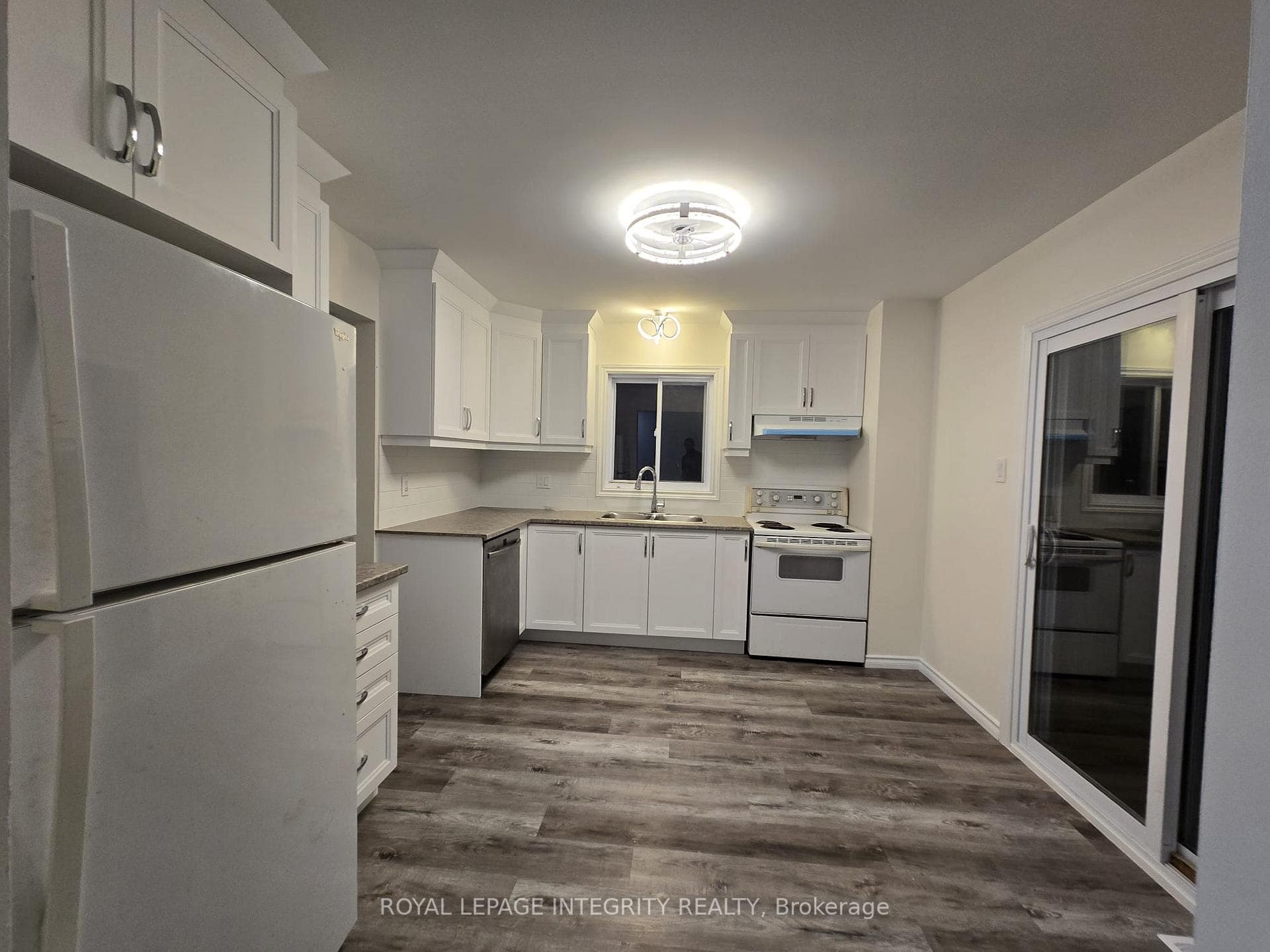 53 Sarrazin Way photo 4