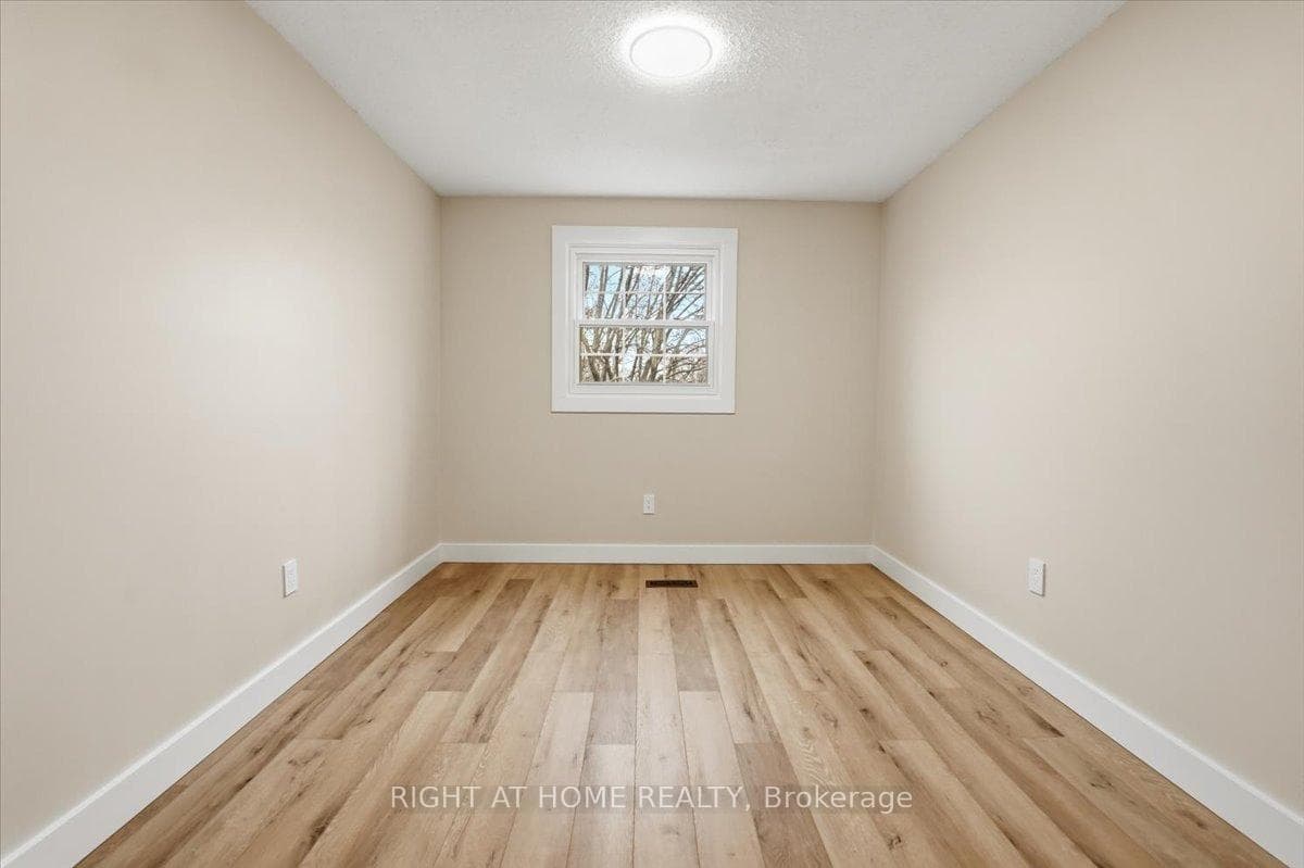 26 Ellington Avenue photo 34