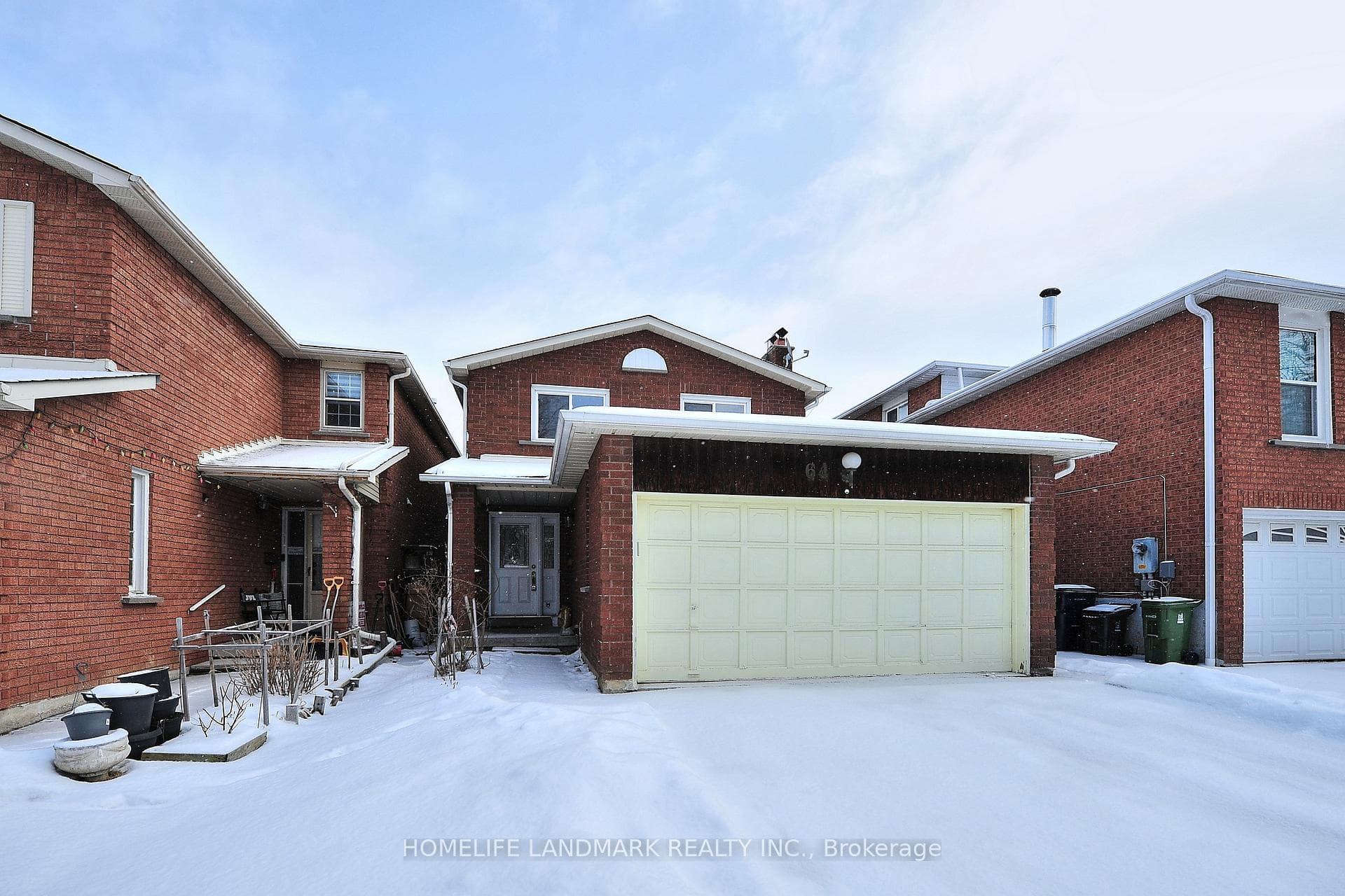 64 Danjohn Crescent photo 1