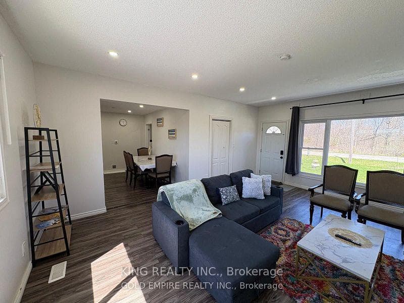 4266 Greenlane Road photo 16