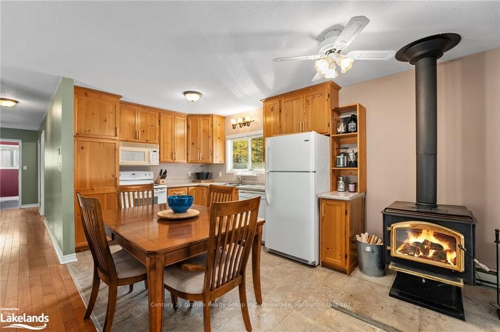 1571 BUCKSLIDE Road photo 5