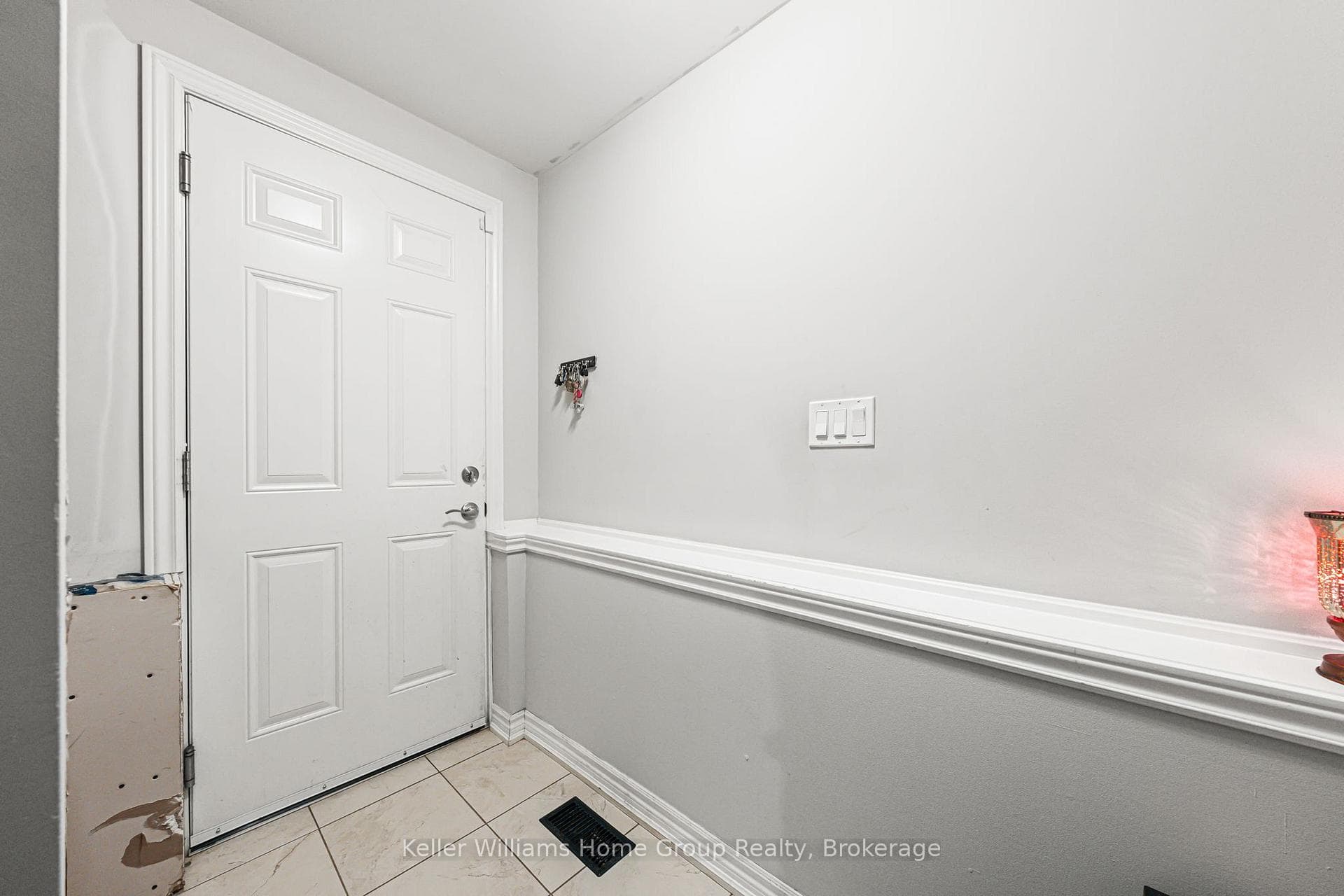 24 Courtney Street photo 35