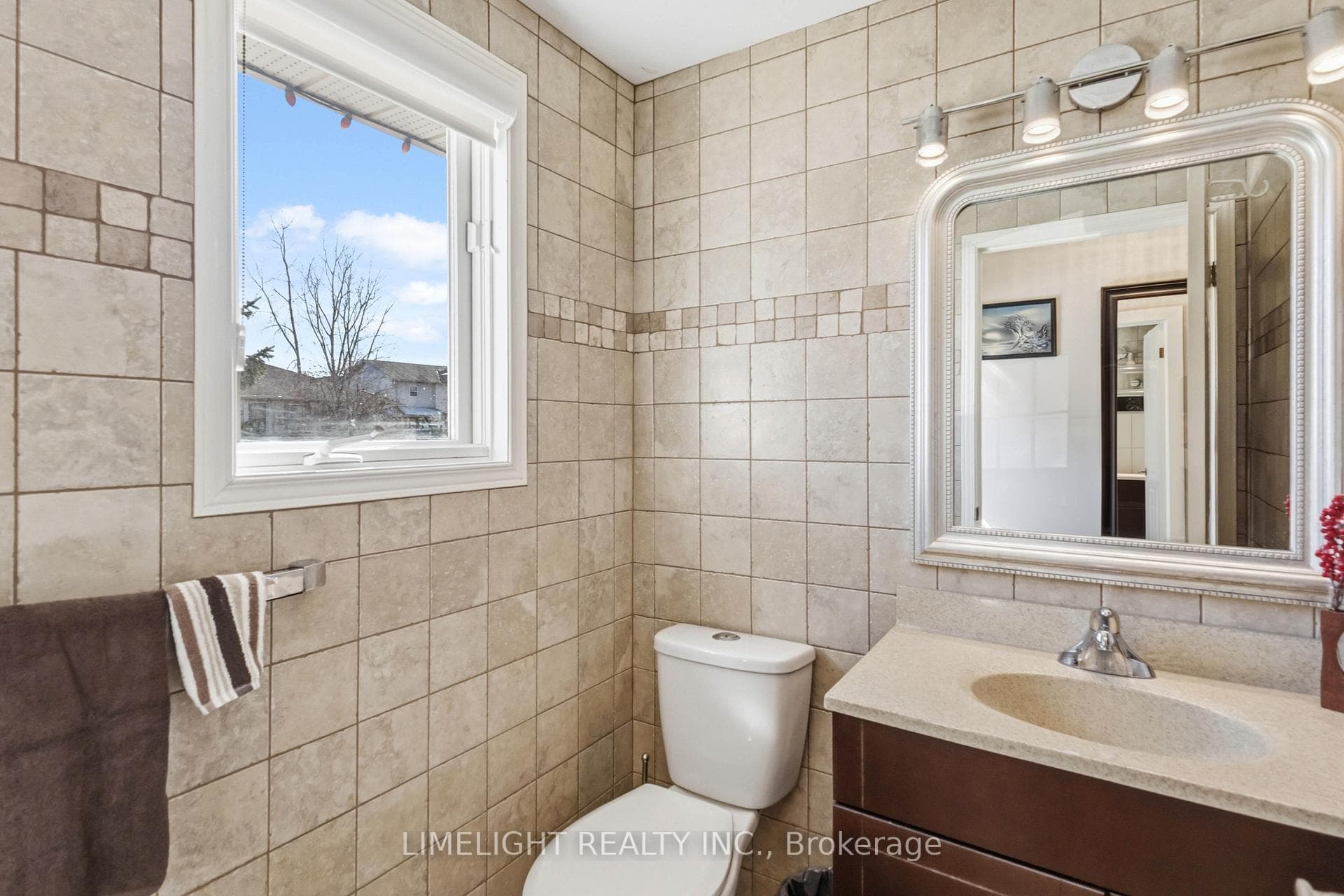 61 Julia Court photo 12
