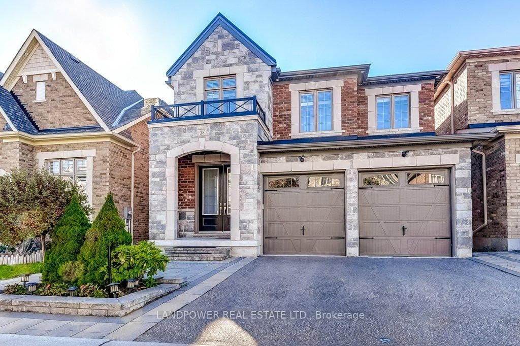 38 St Ives Crescent photo 2