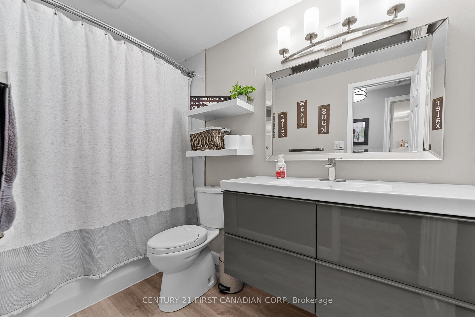 67 Adswood Road photo 22