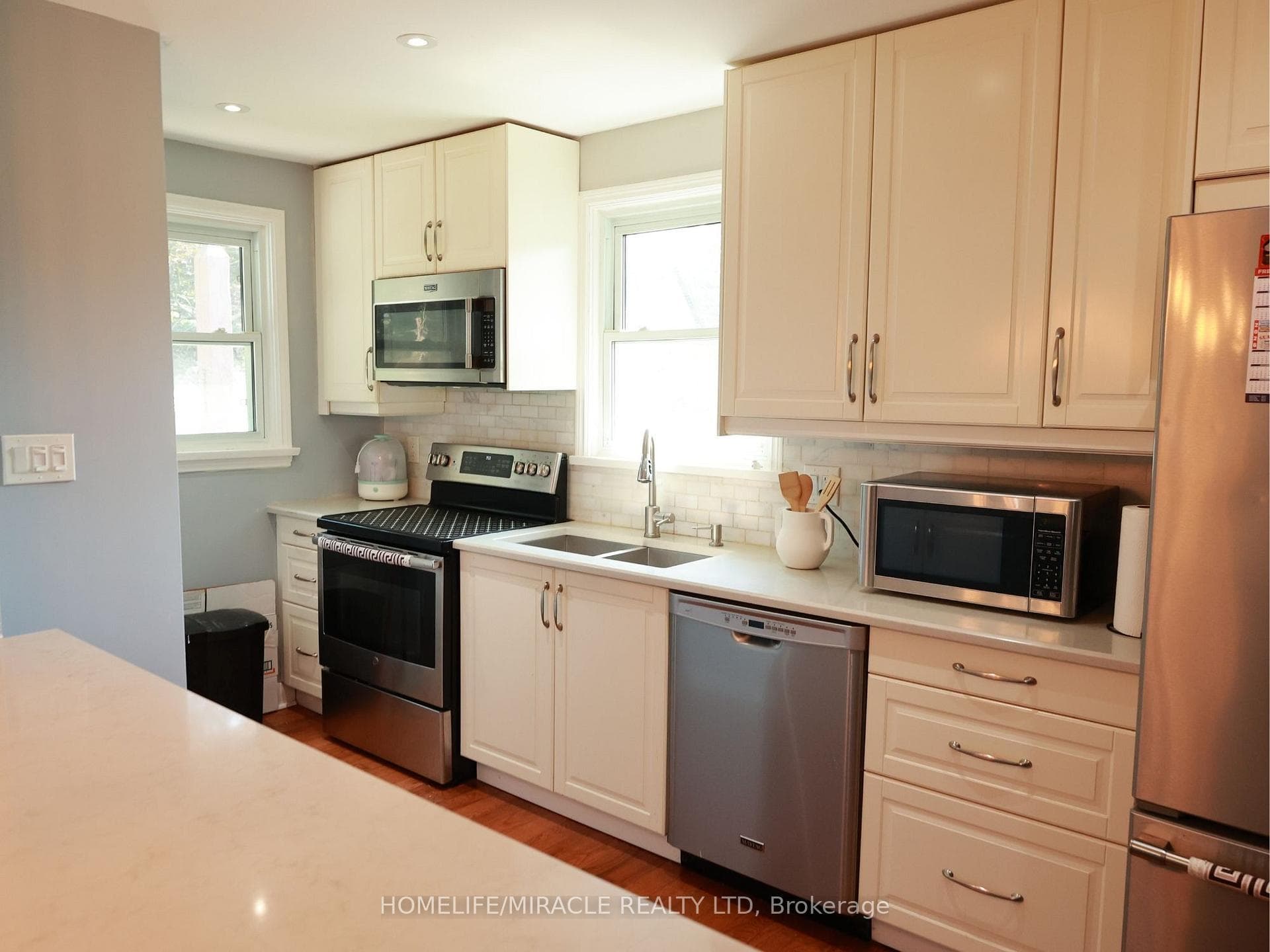 113 Pontiac Avenue photo 7
