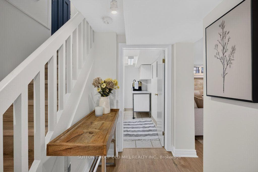 122 Strath Avenue photo 13