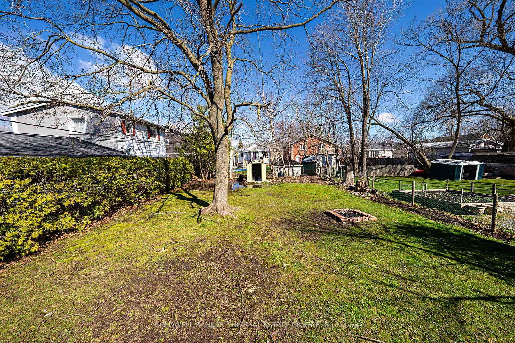 202 Beach Road photo 23