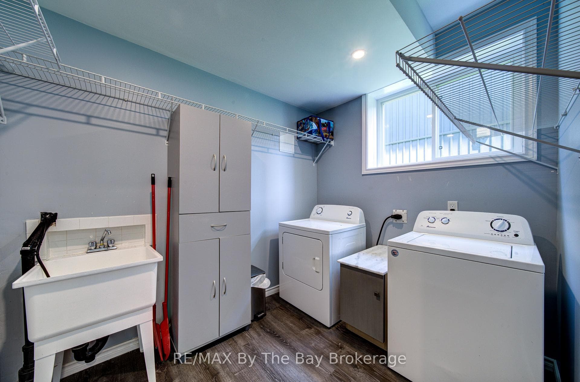 100 ALLEGRA Drive photo 36