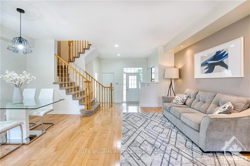 531 REMNOR Avenue photo 9