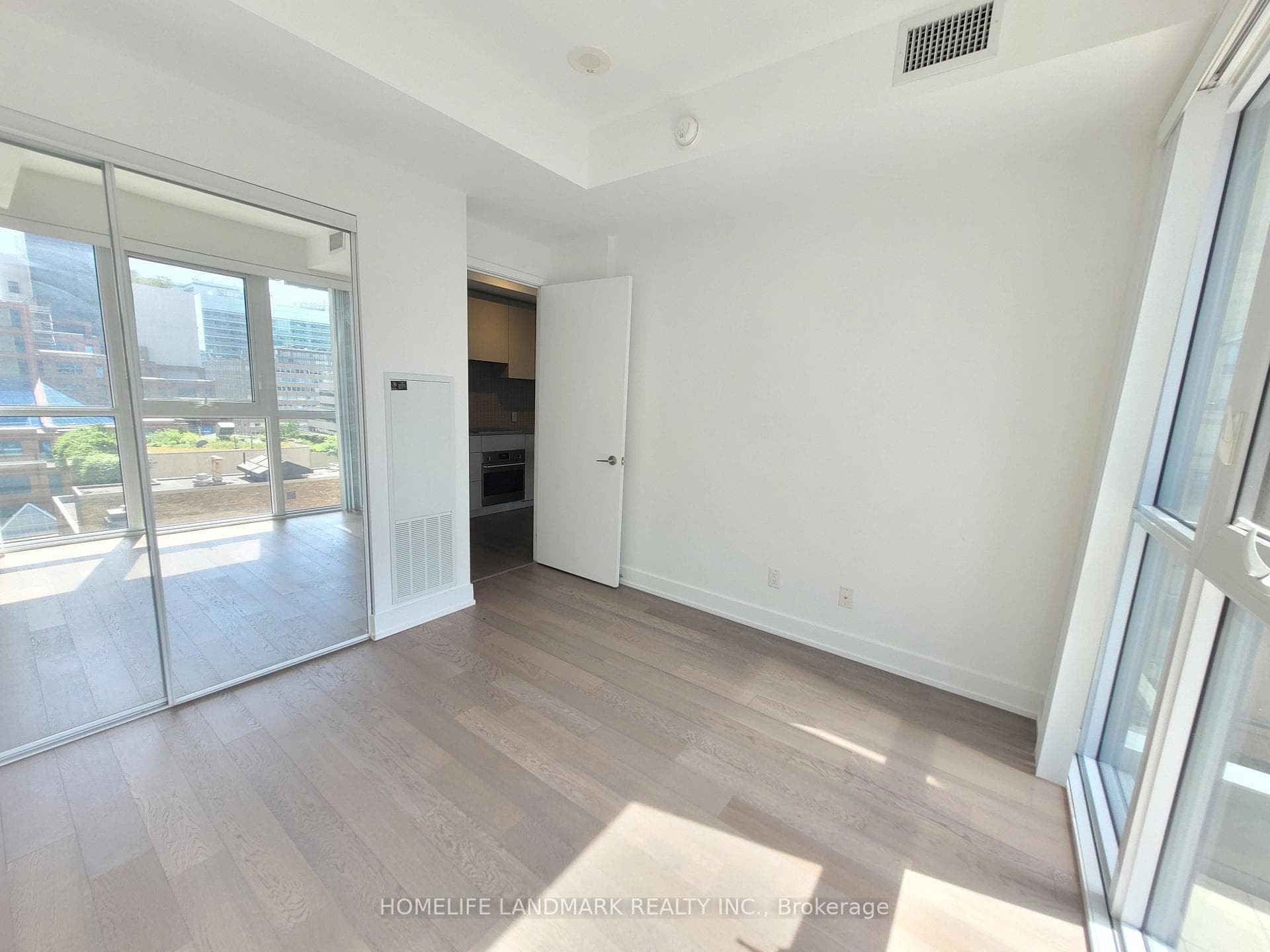 7 grenville Street Unit 1015 photo 10