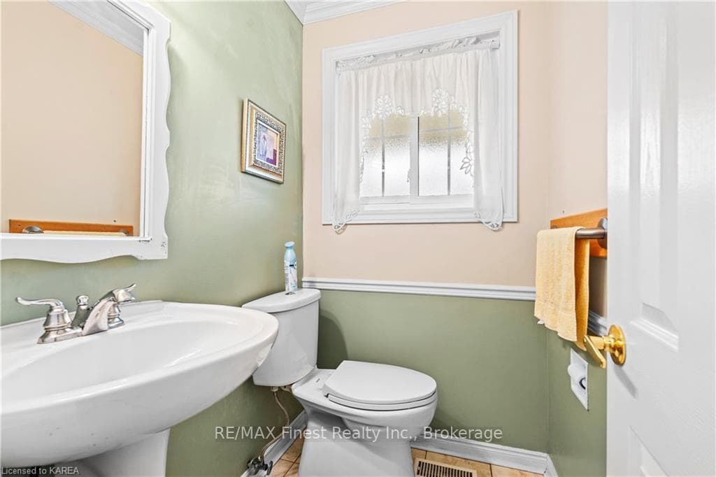 462 ROOSEVELT Drive photo 26