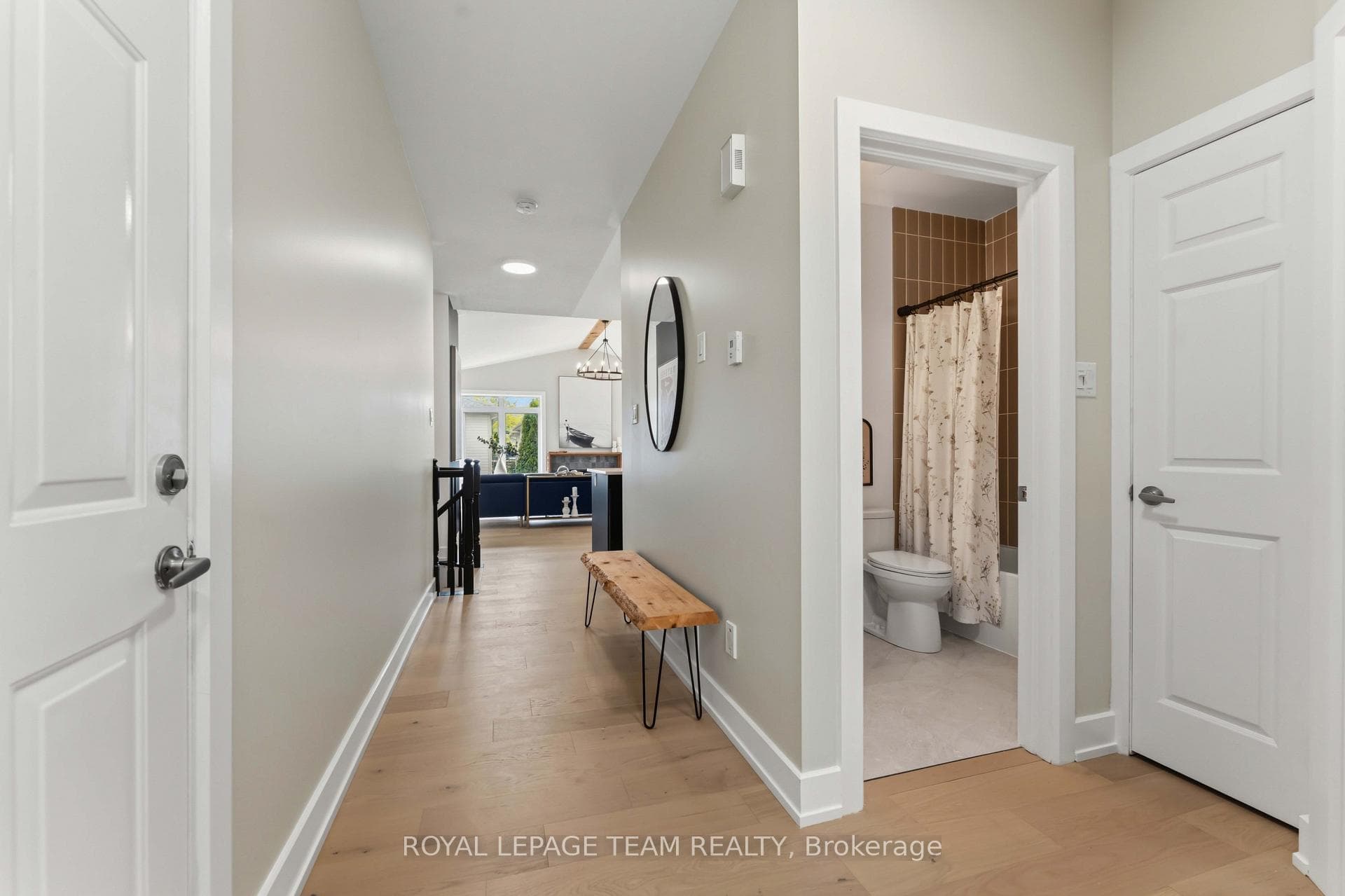 5553 Doctor Leach Drive photo 5