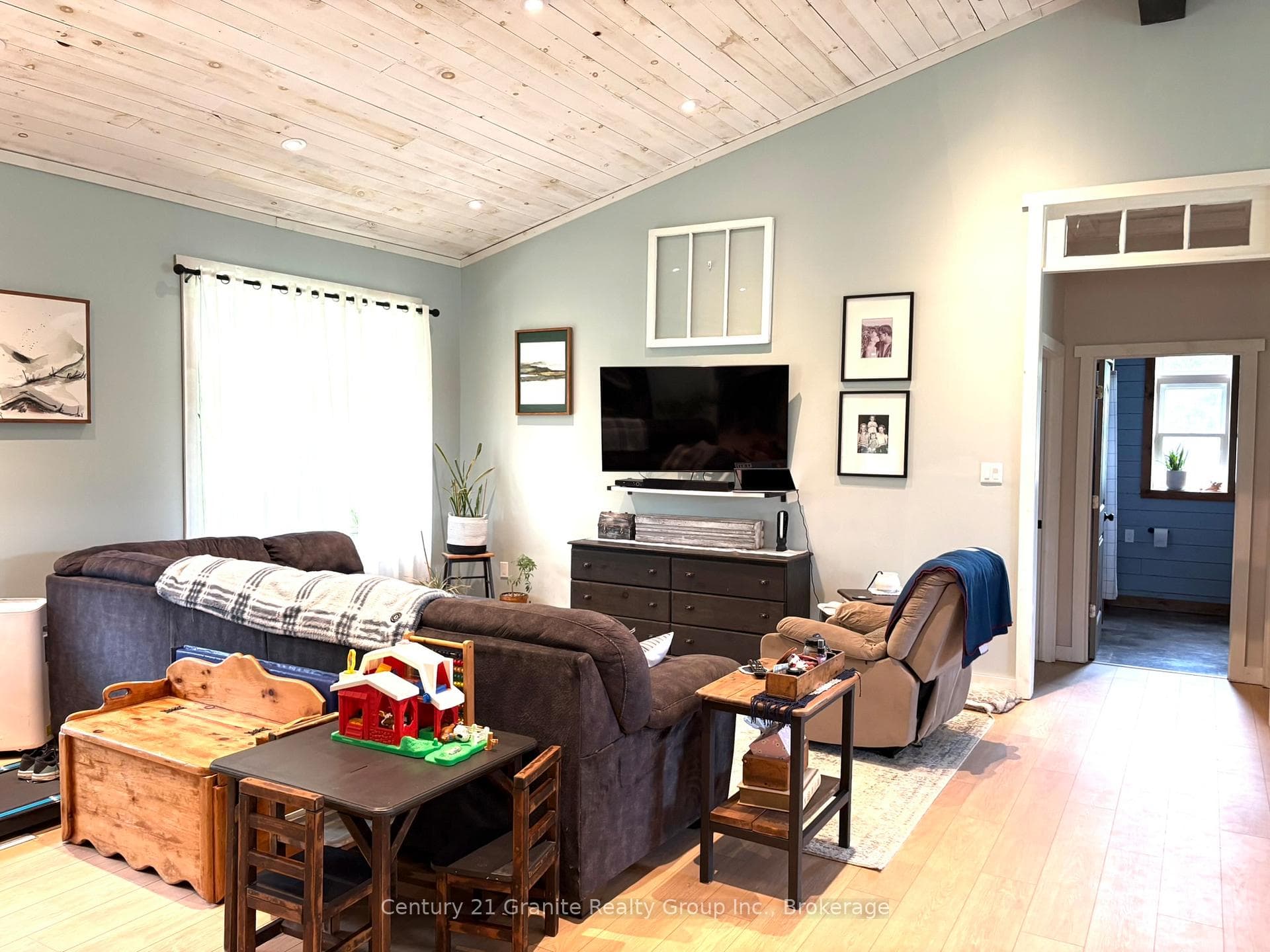 704 Lakeview Road photo 41