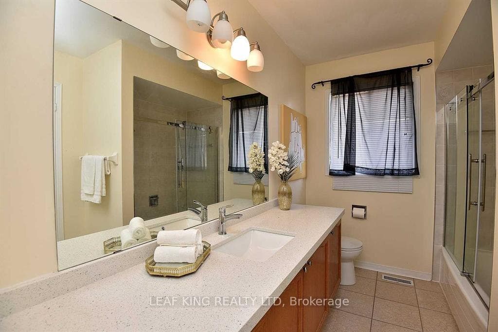 102 Huntingwood Avenue photo 16