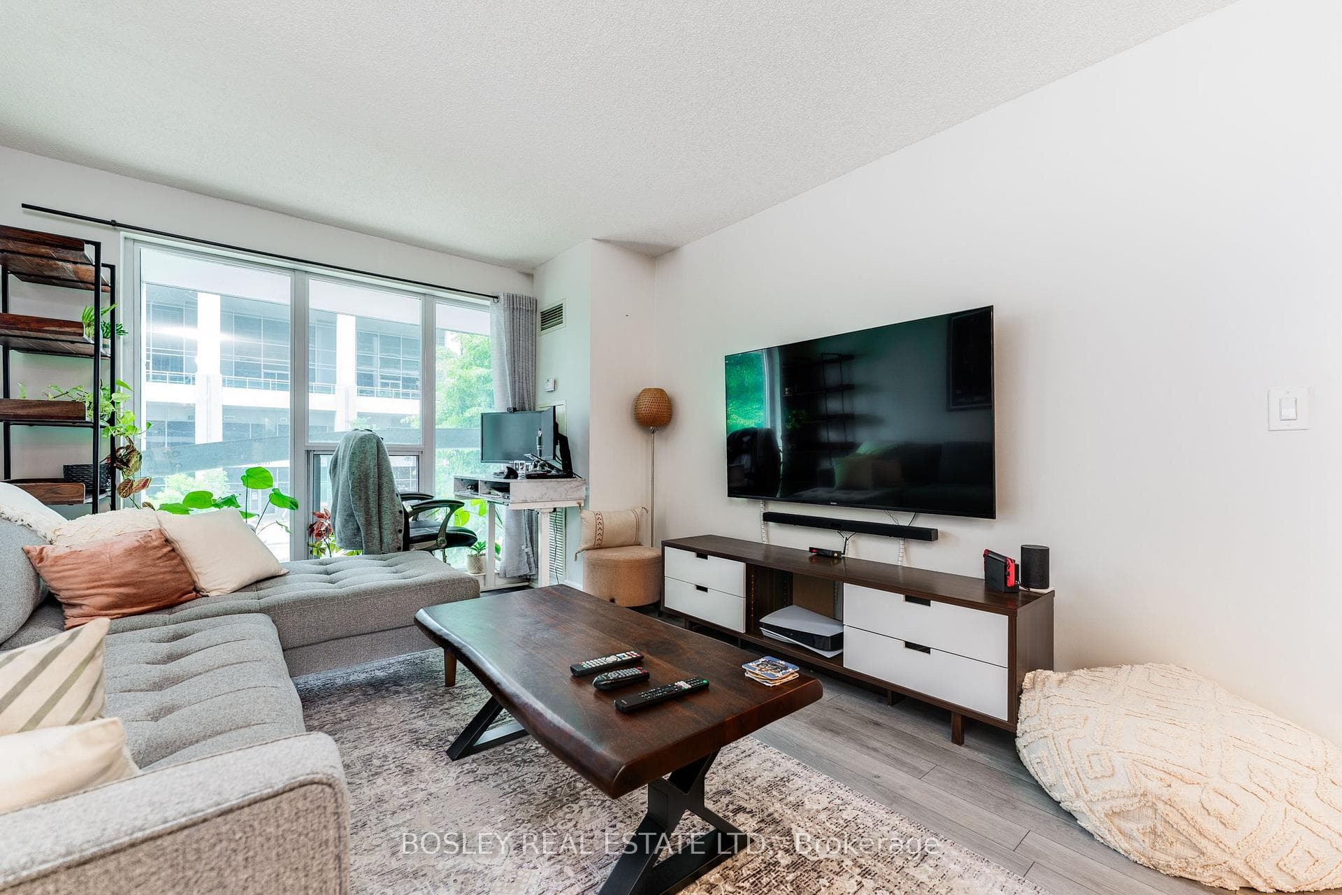 2121 Lake Shore Boulevard Unit 215 photo 18