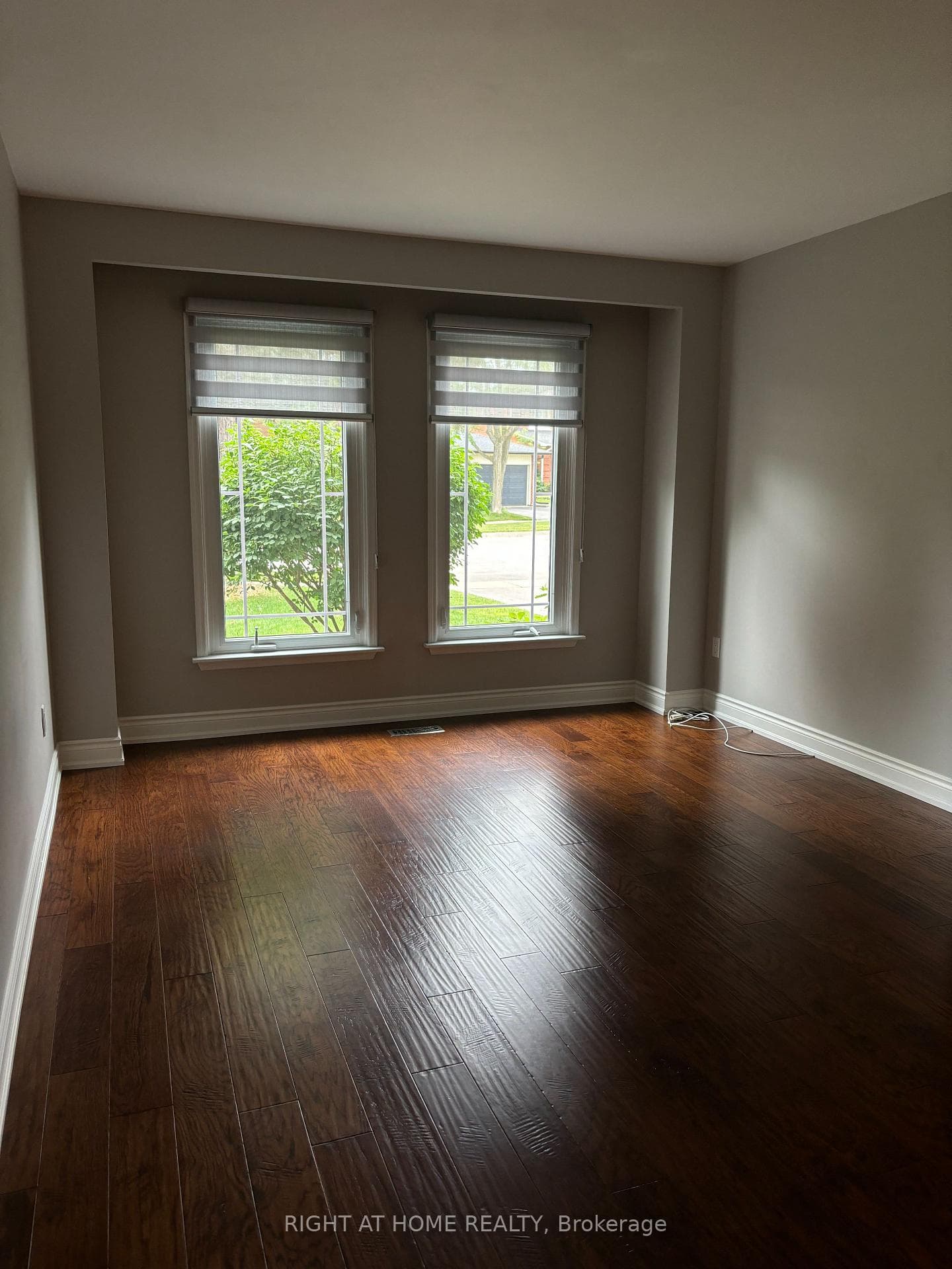 1020 Roxborough Drive photo 11