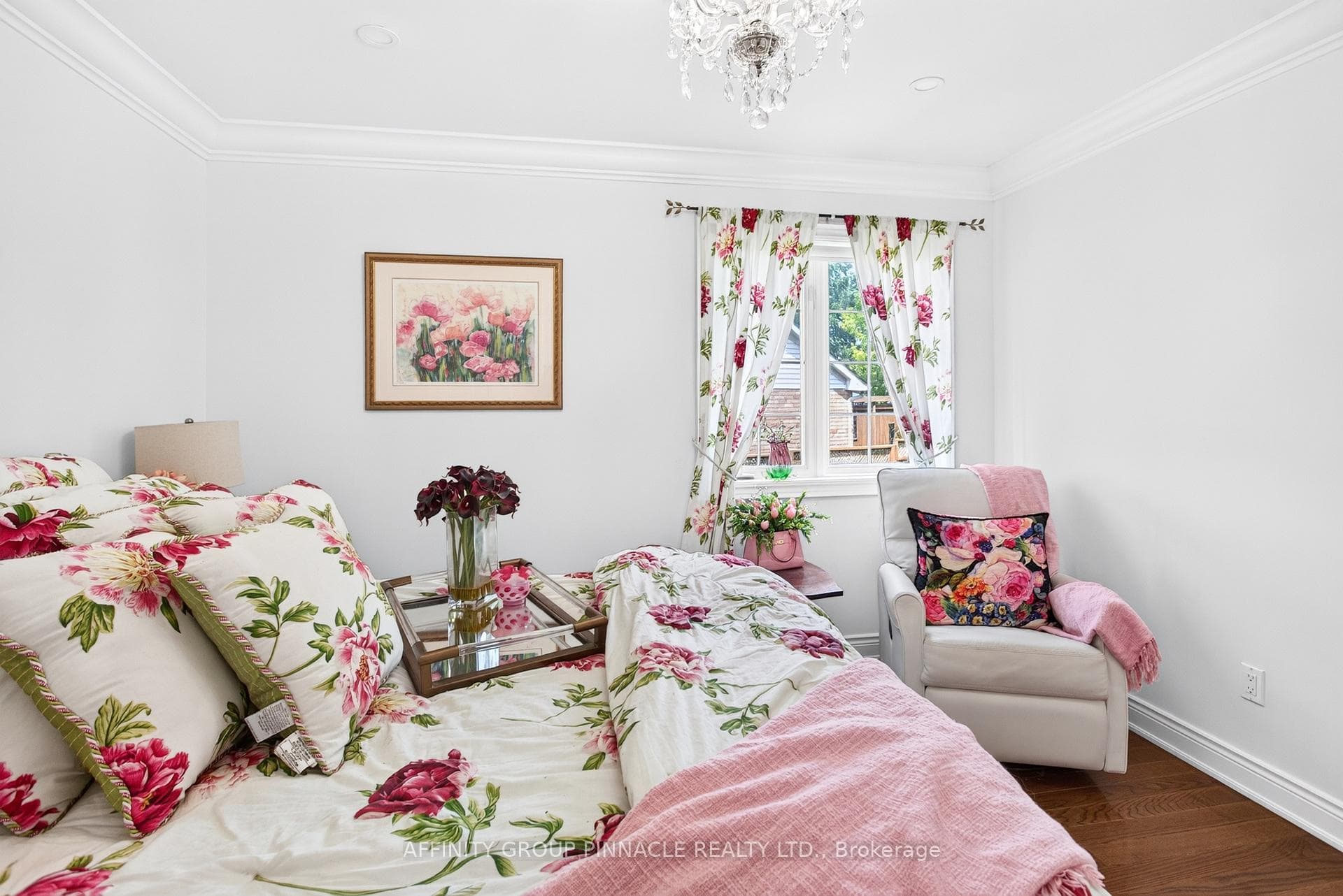 2 Fallingbrook Crescent photo 23