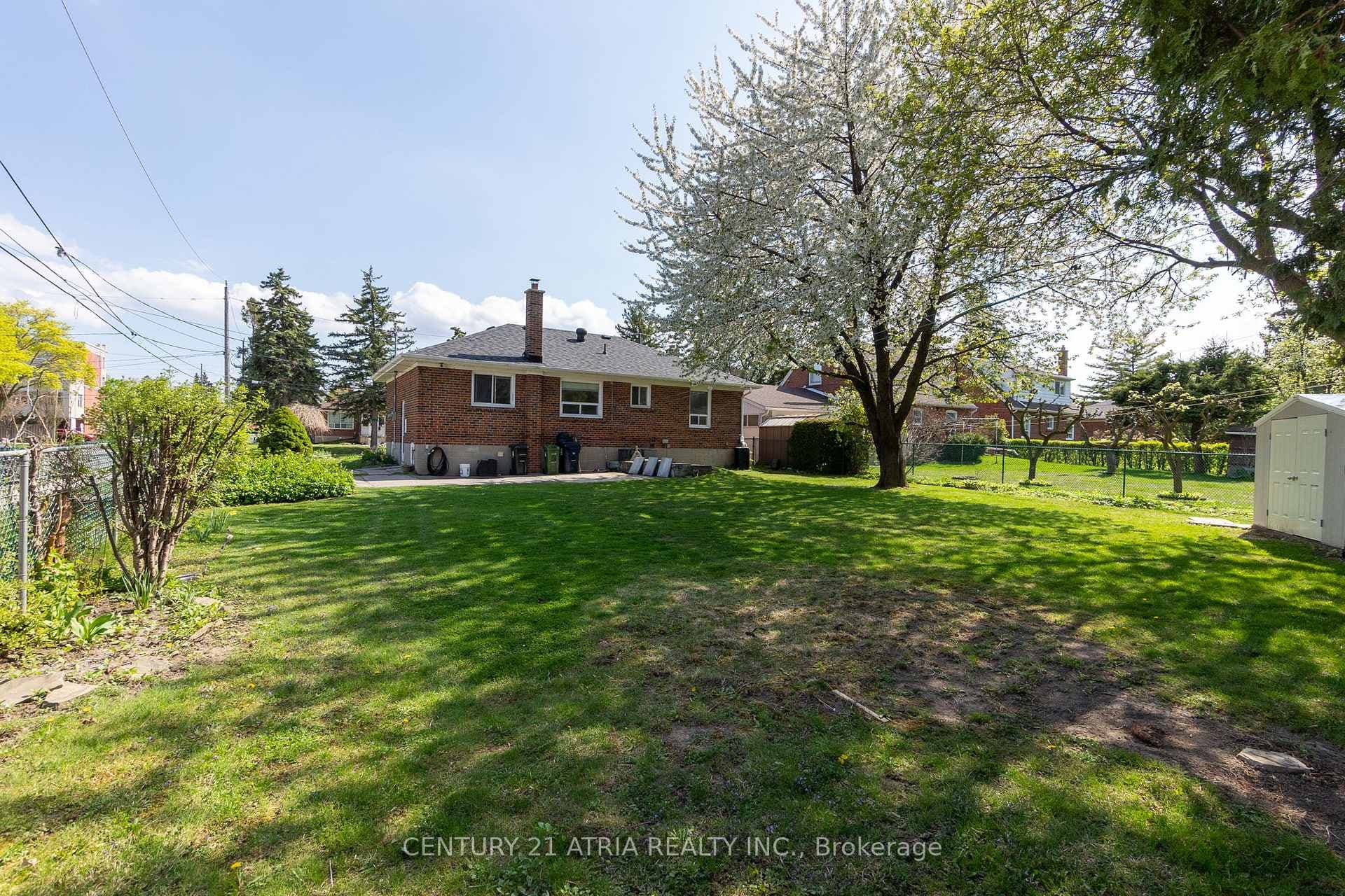 2 Lanbrooke Avenue photo 5