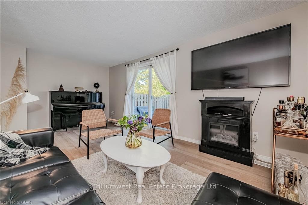 129 VICTORIA Road Unit 65 photo 11