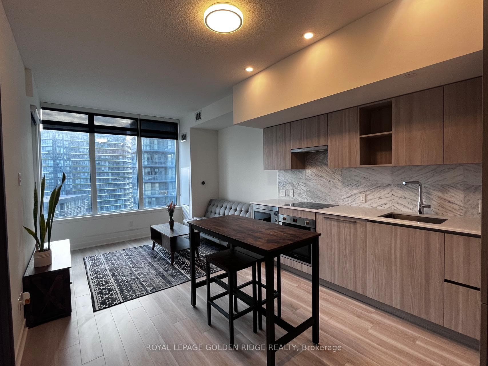 19 Bathurst Street Unit 2115 photo 2