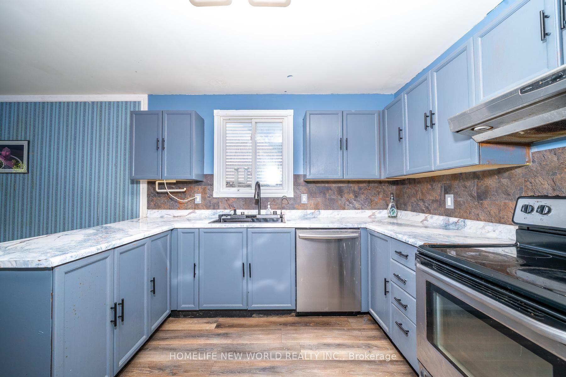341 Hickling Trail photo 4