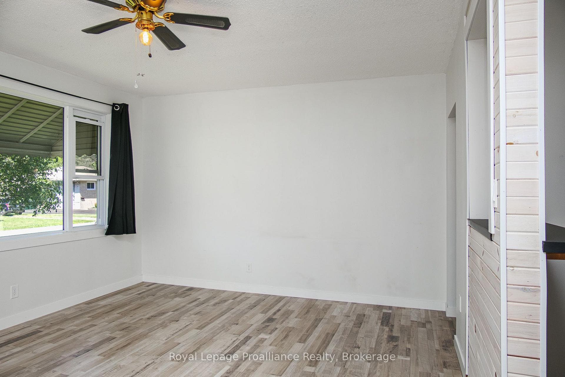 45 Valleyview Crescent photo 15