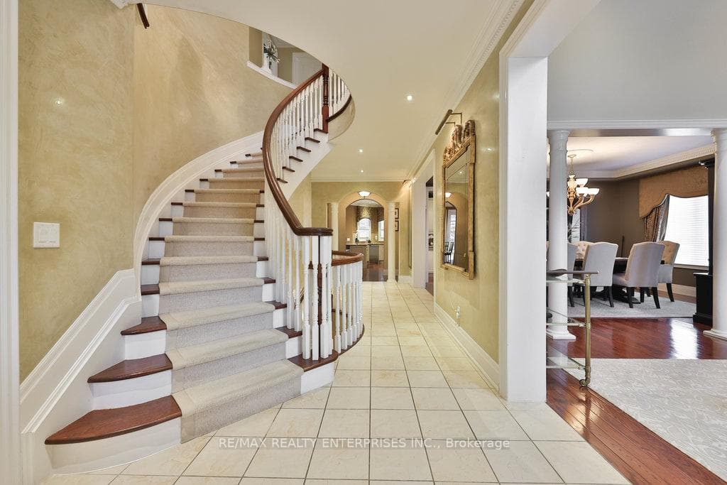 683 Canyon Street photo 5