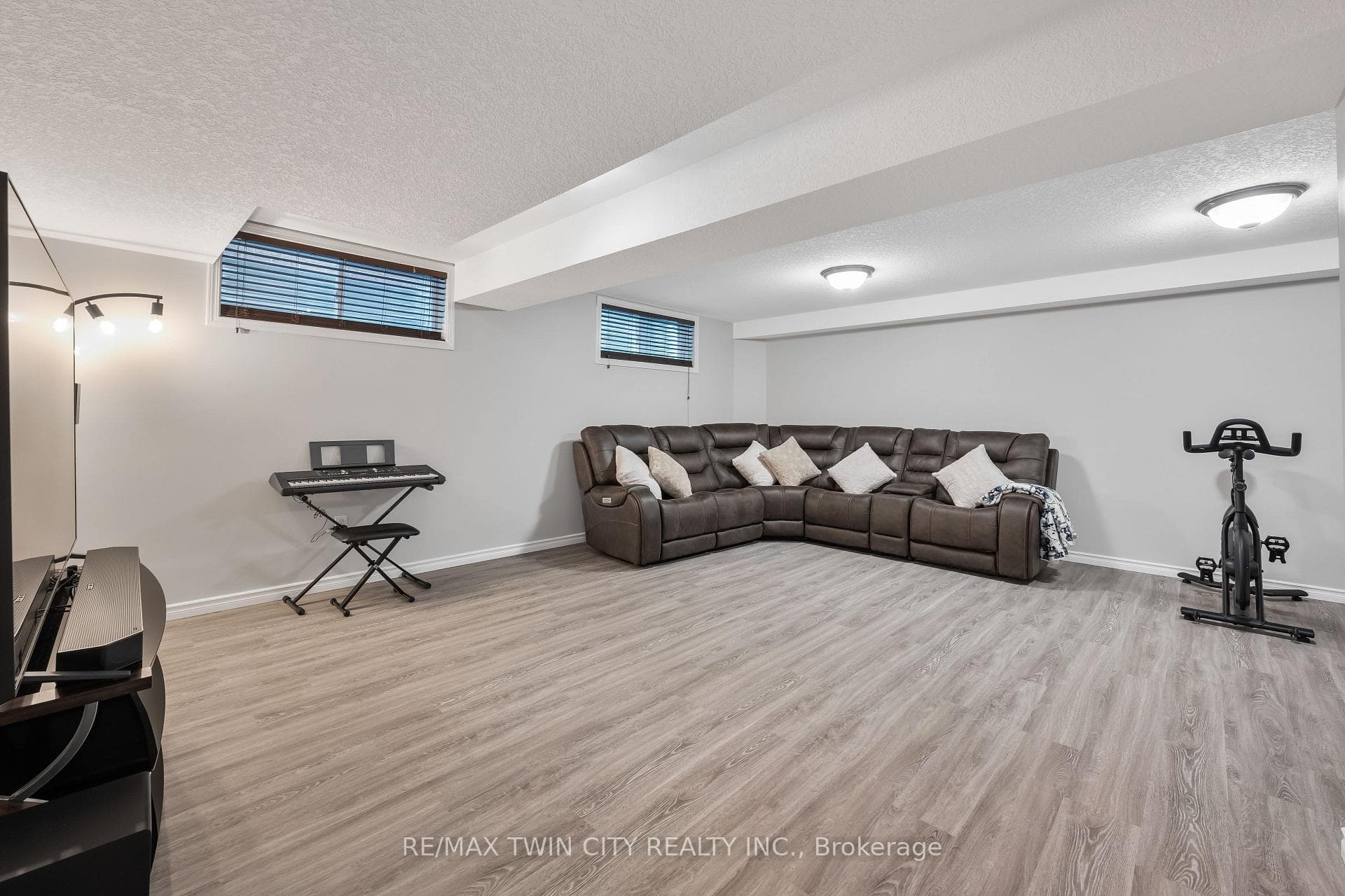 1260 Countrystone Drive photo 24