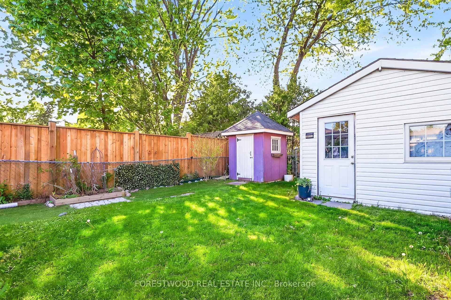 3243 Gwendale Crescent photo 34