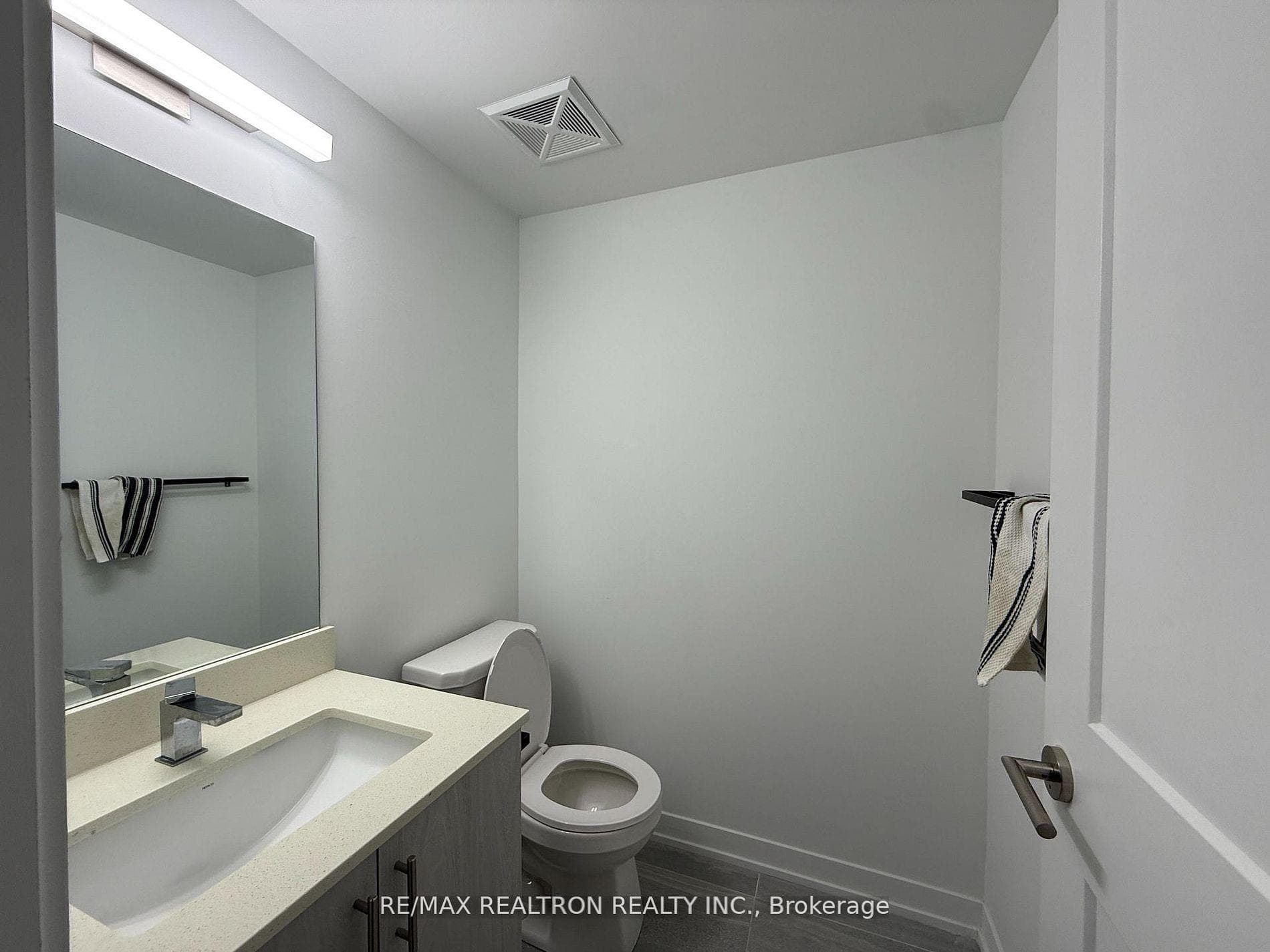 485 Logan Avenue Unit 312 photo 8