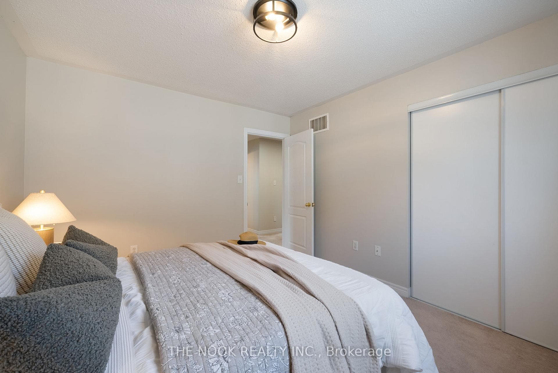 117 Dadson Drive photo 32