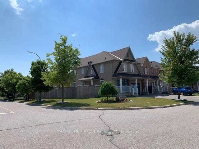 37 Mount Pleasant Avenue Unit Upper photo 2
