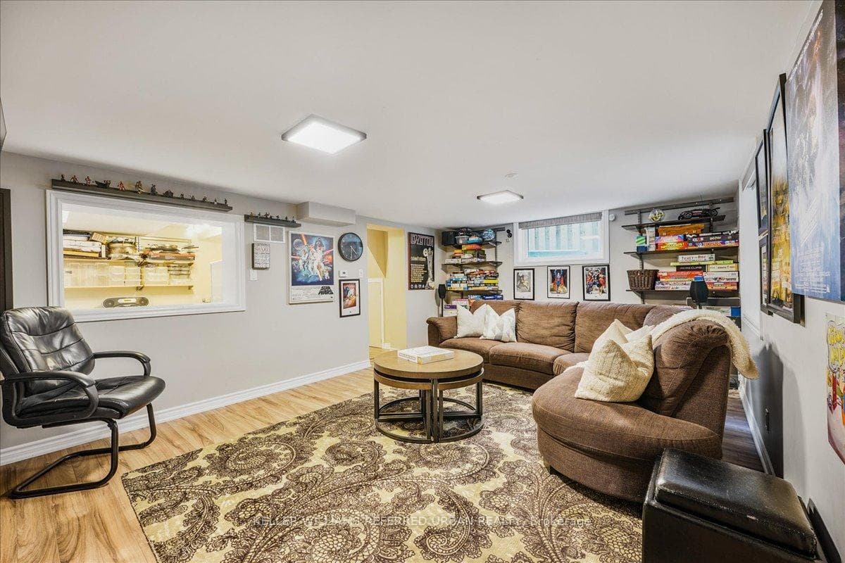 185 Cameron Avenue photo 34