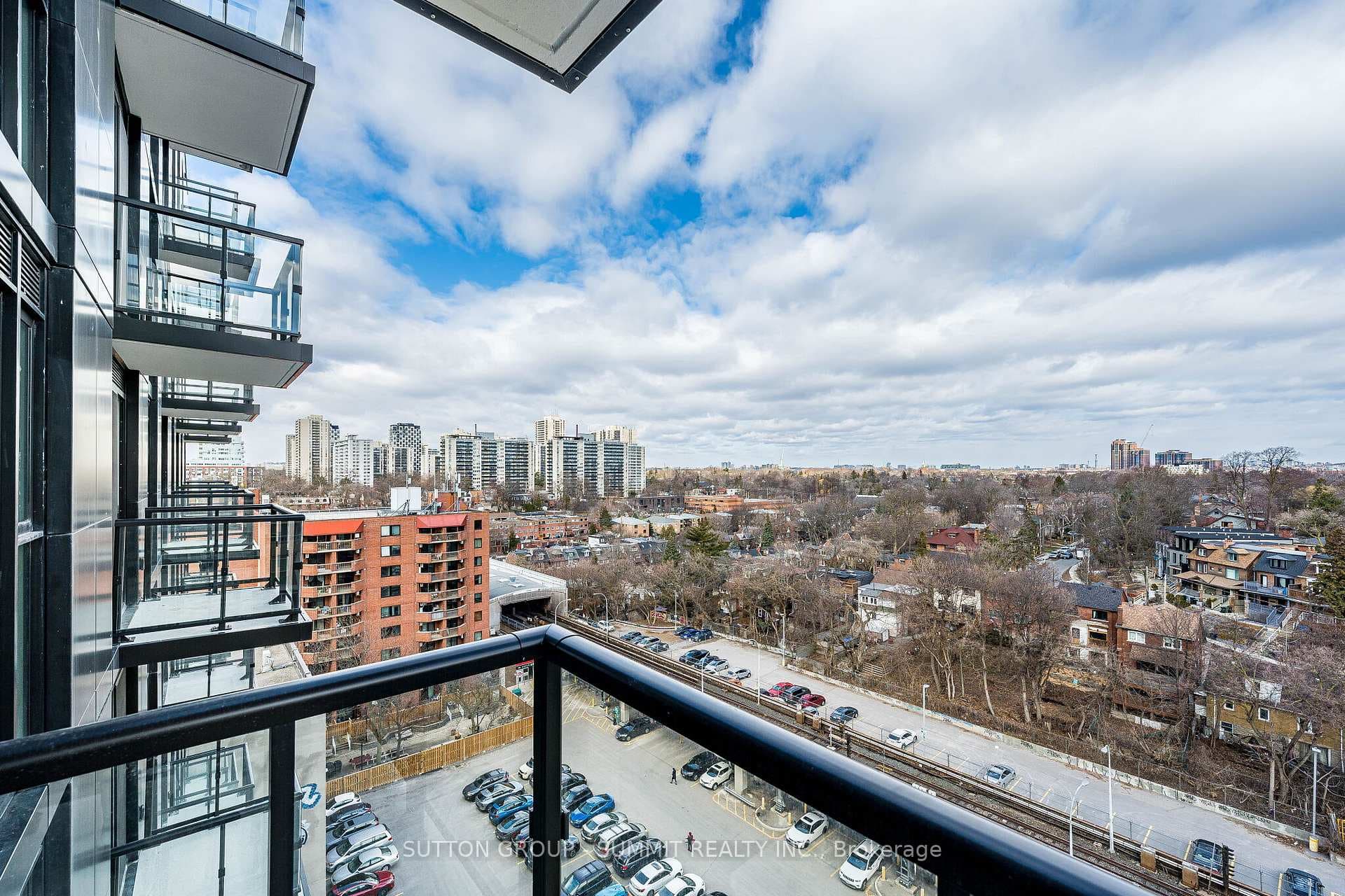 1660 Bloor Street Unit 901 photo 33
