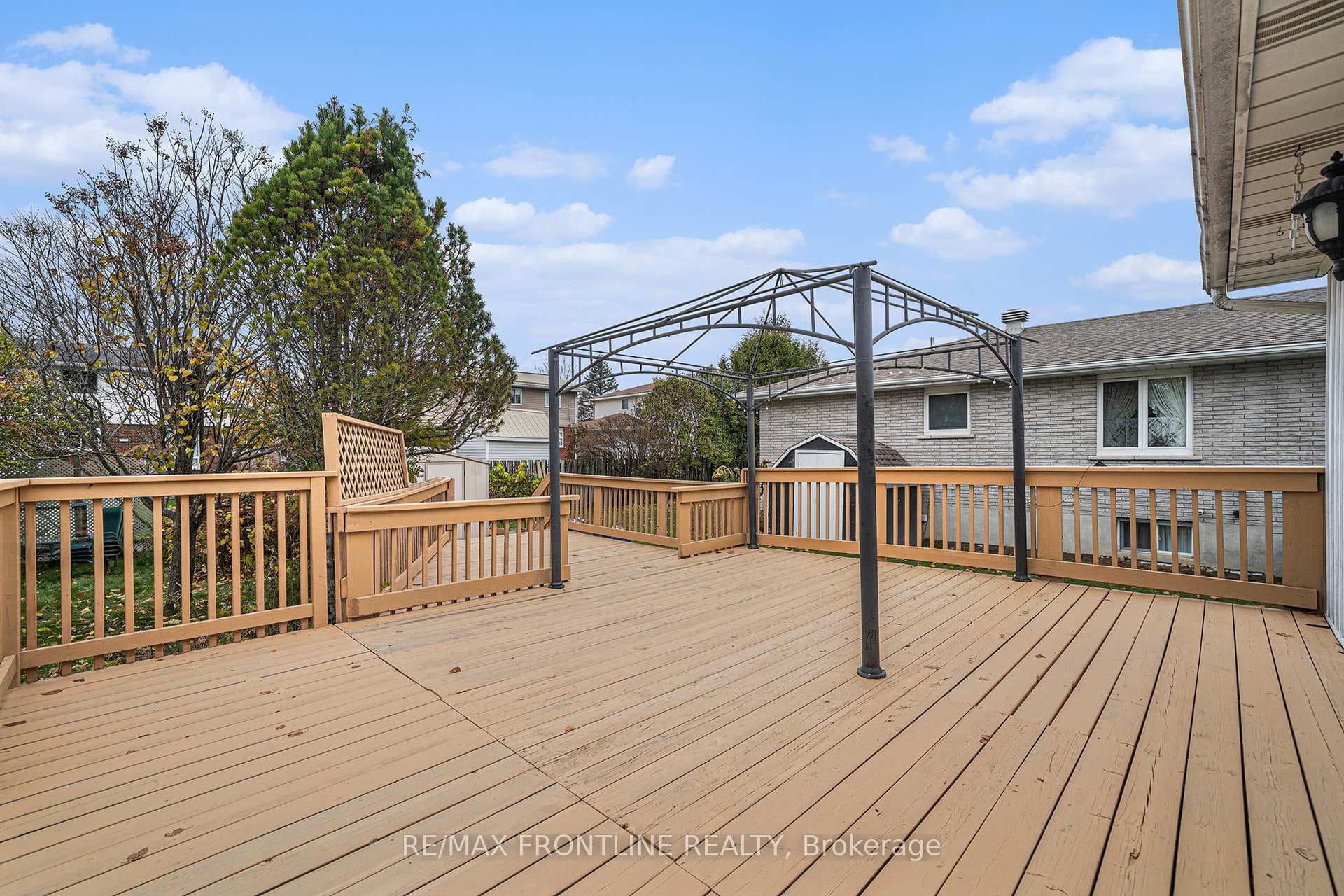 12 Morgan Avenue photo 29