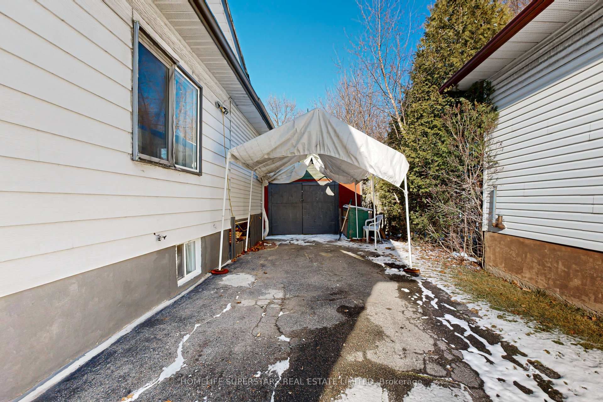 256 Annis Street photo 39