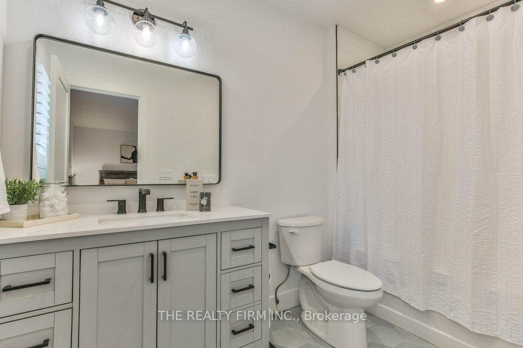 BEDROOM ENSUITE