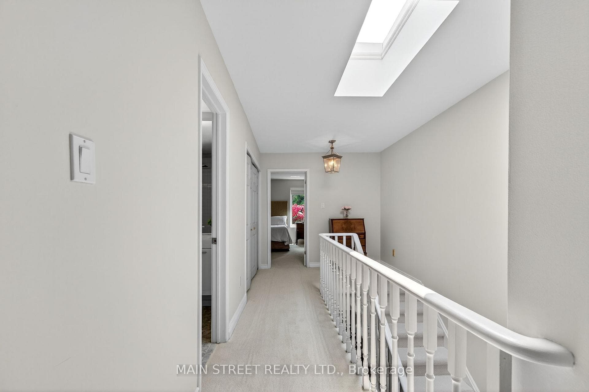 737 Merton Street photo 29