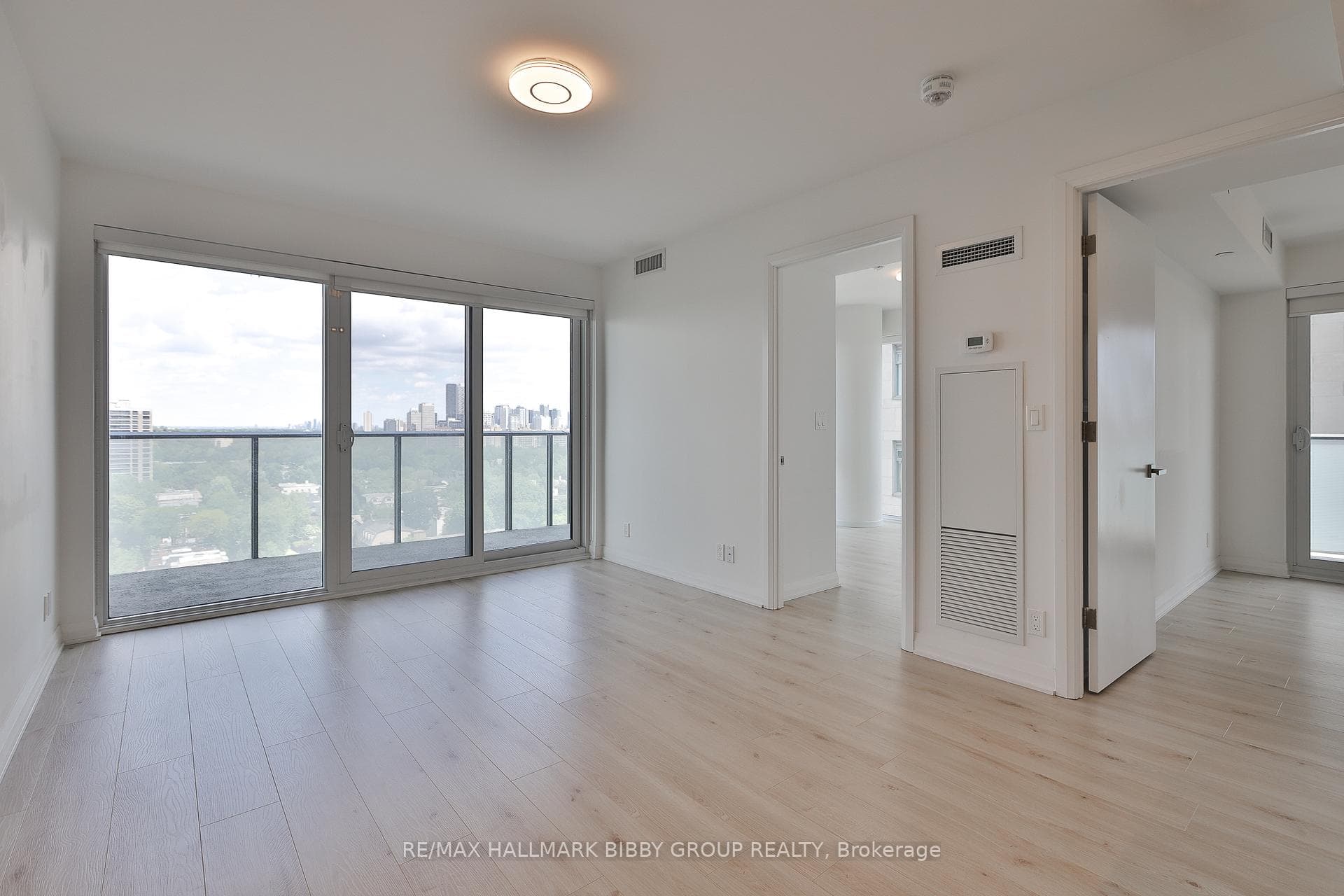99 Foxbar Road Unit 1808 photo 4