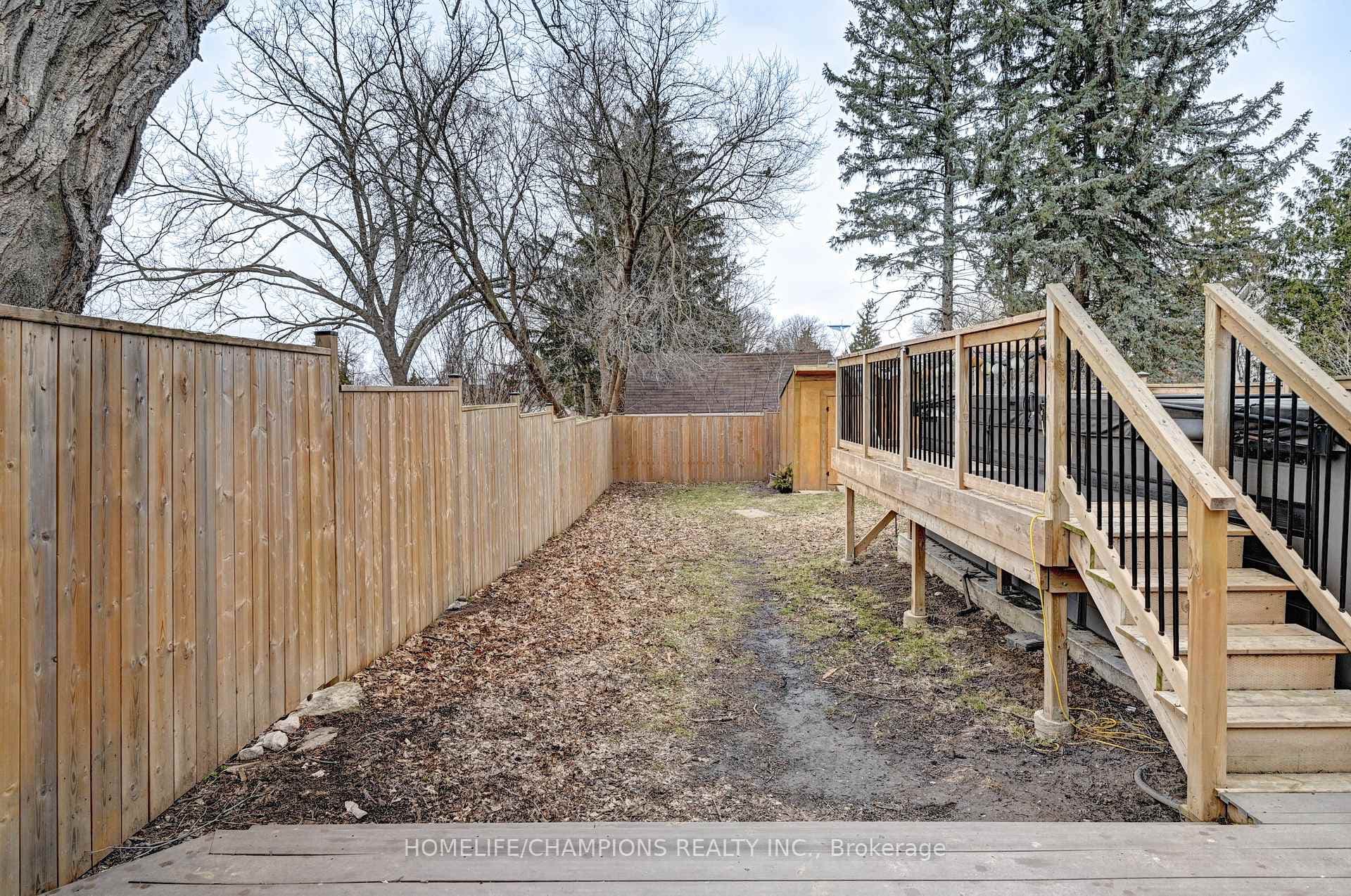 98 McNaughton Street photo 40