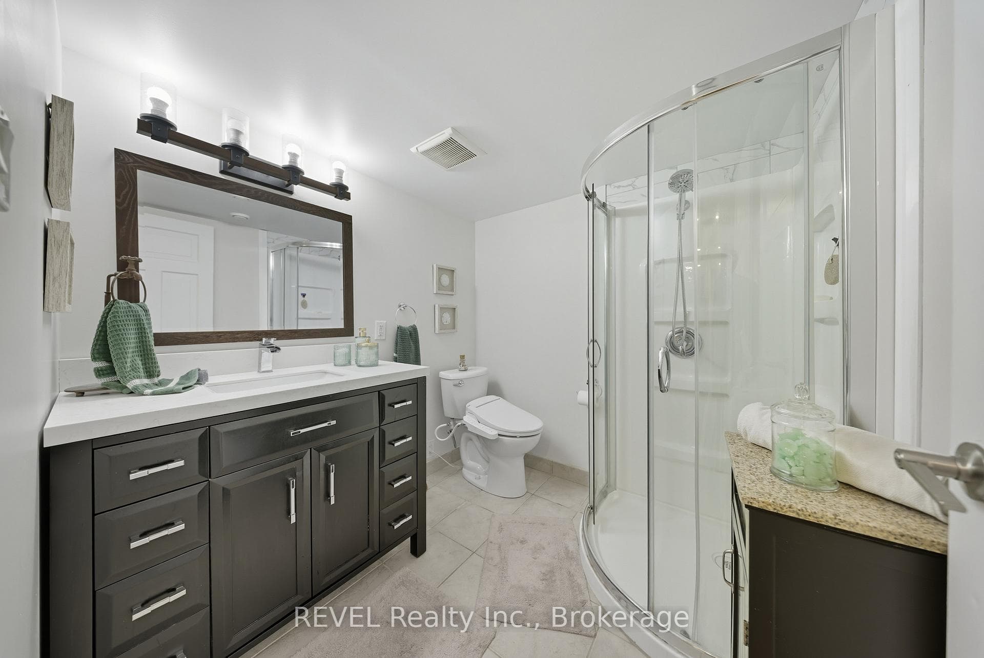 67 Louis Avenue photo 24