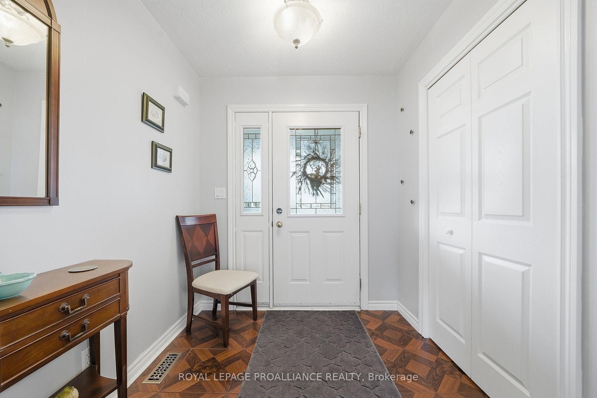 1489 Airport Parkway photo 5