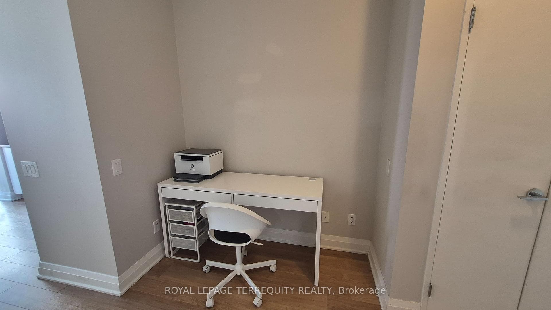 83 Redpath Avenue Unit 703 photo 6