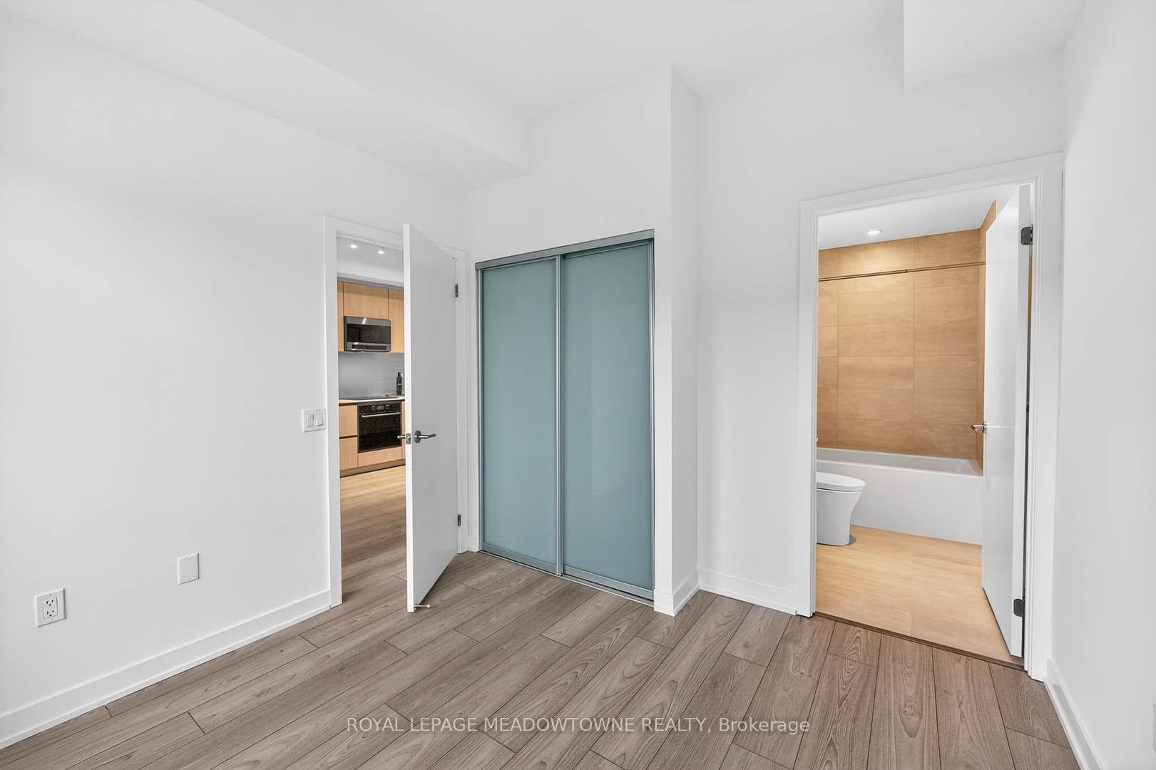 120 Broadway Avenue Unit 205N photo 3