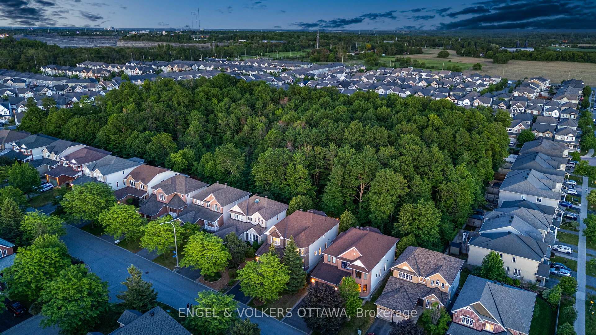8 Glenrill Place photo 48